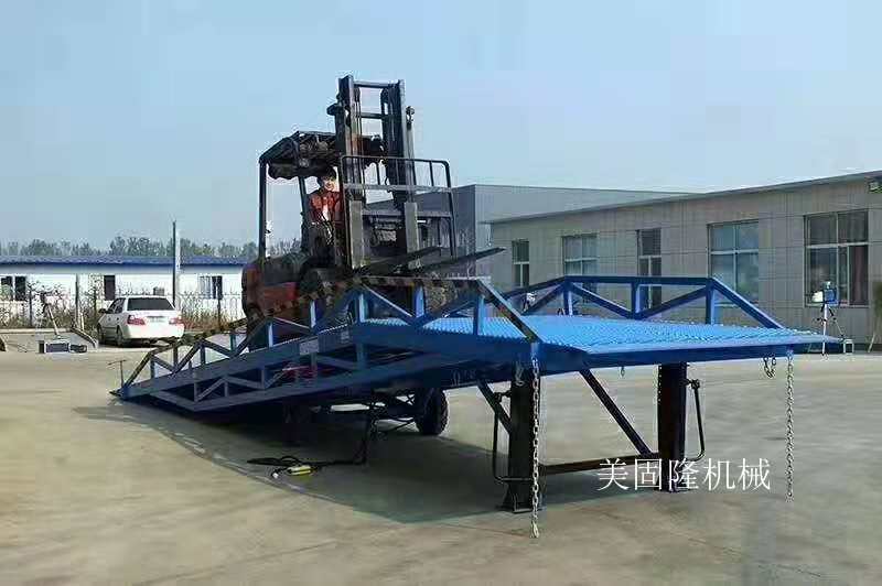 大理移动式登车桥价格