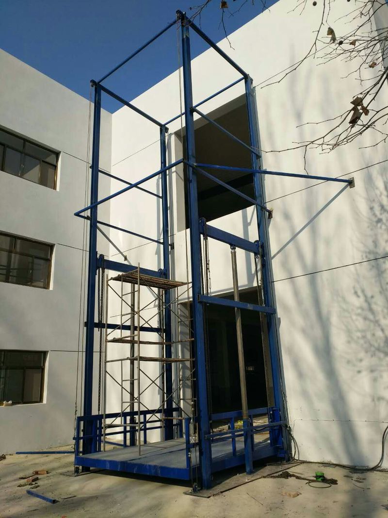 大理简易升降货梯