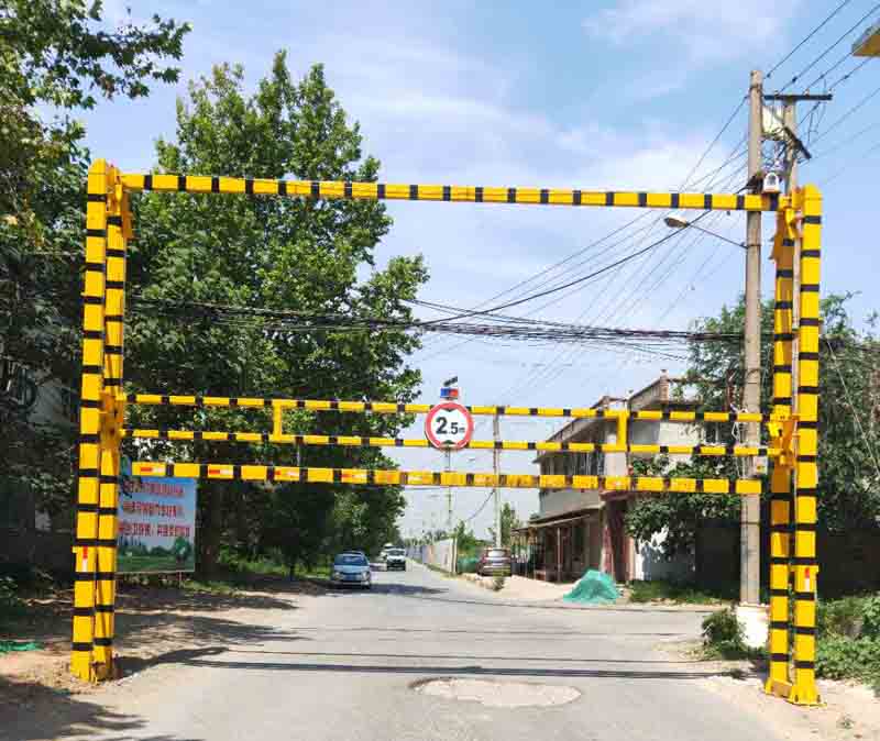 大理农村道路限高架